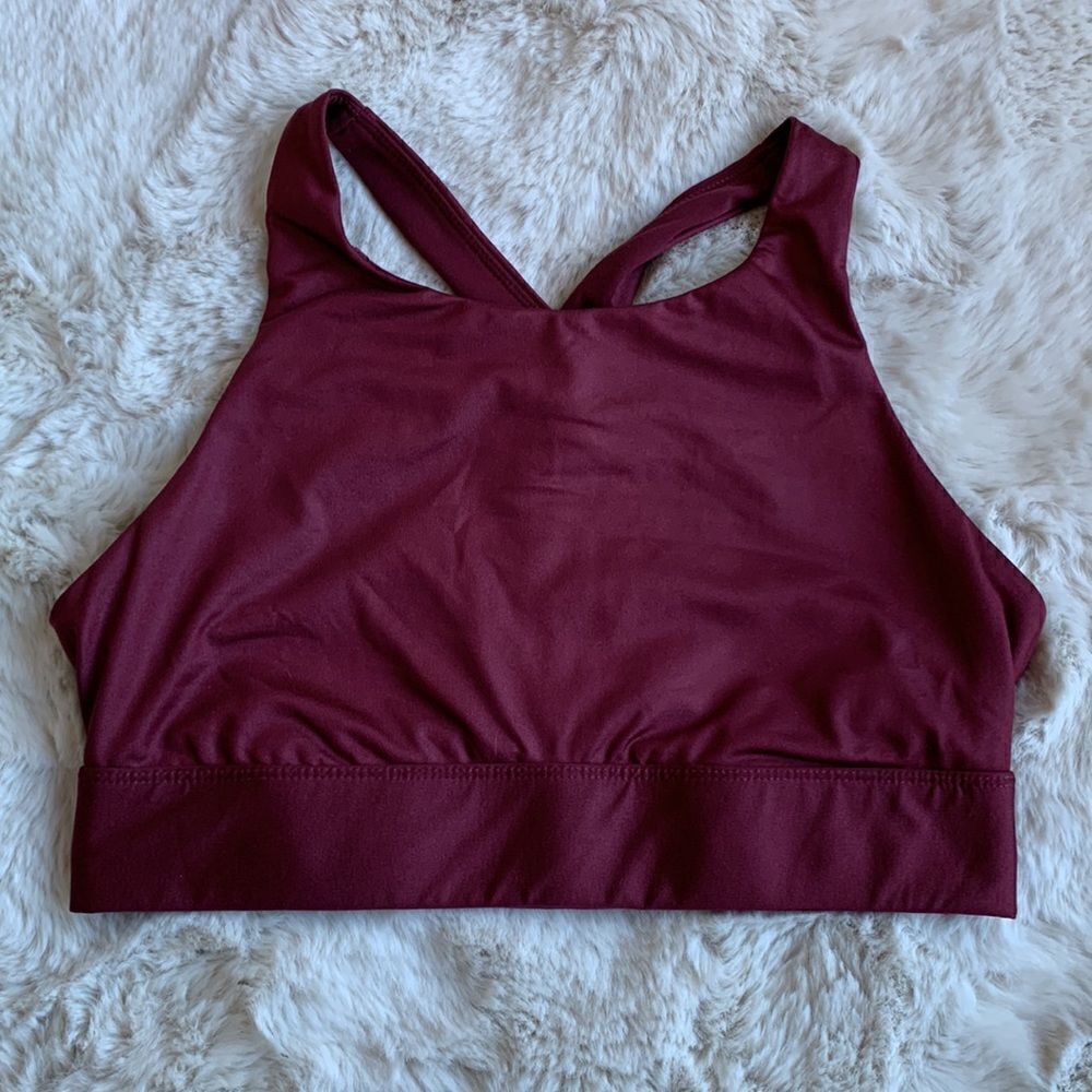 Fabletics Burgundy workout‎ Sports Bra size medium